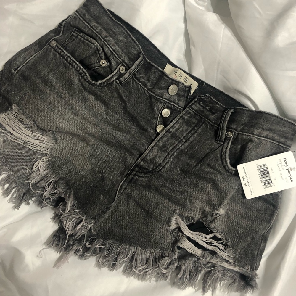 NWT FREE PEOPLE JEAN SHORTS